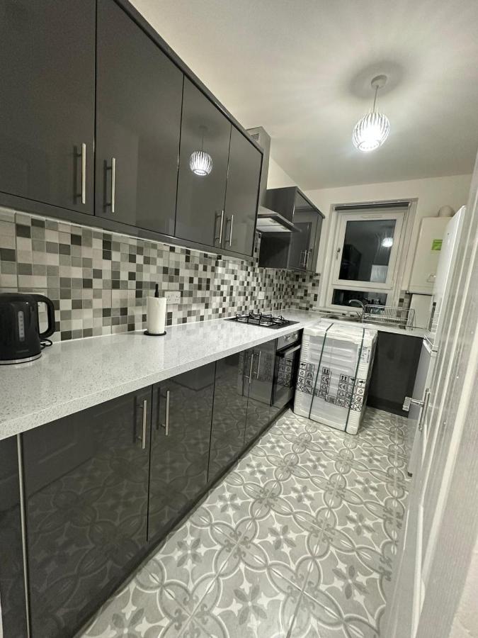 Newly Renovated Lux 2 Bed Apartment Glasgow Exterior photo