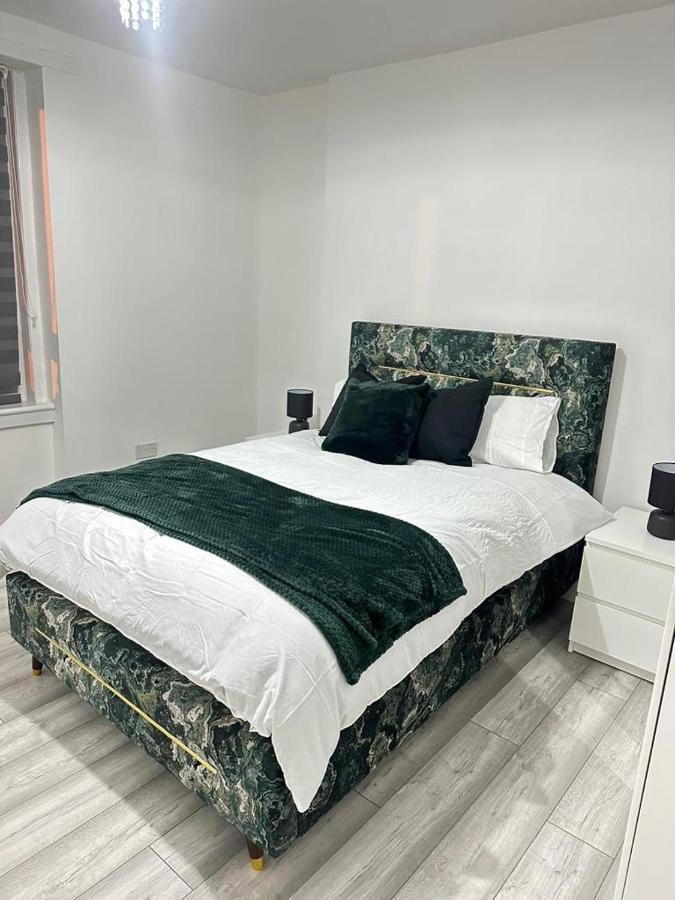 Newly Renovated Lux 2 Bed Apartment Glasgow Exterior photo