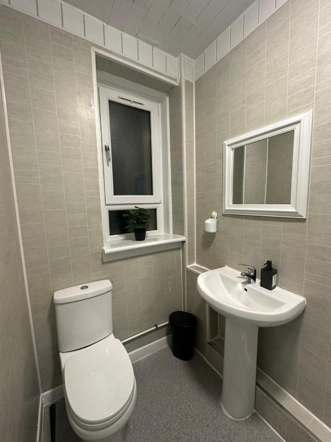 Newly Renovated Lux 2 Bed Apartment Glasgow Exterior photo